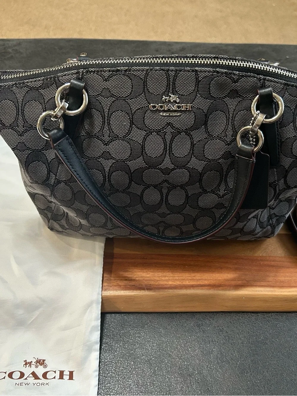 NEW WITHOUT TAGS Coach Signature Small Kelsey Satchel Handbag